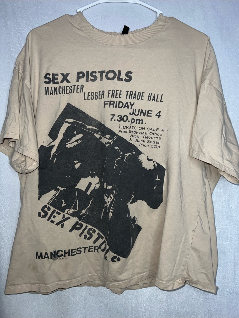 Sex Pistols Oversized Small Divided Beige Graphic Band T-Shirt PTP 23”